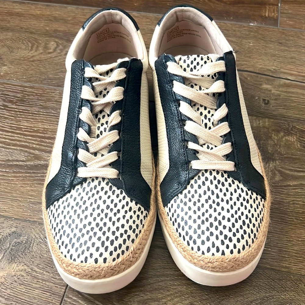 Crown Vintage Sneakers